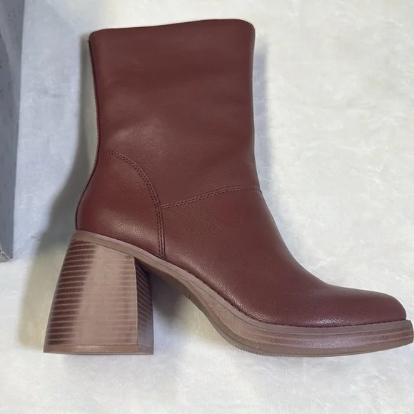 Sun + Stone Women's Aleenn Dress Booties- Size 10M - Picture 3 of 6